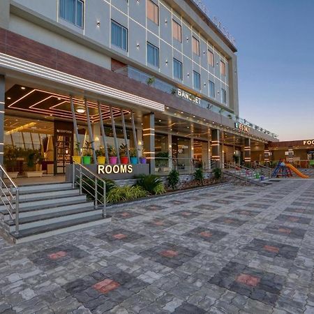 Hotel Decent Unjha Exterior foto